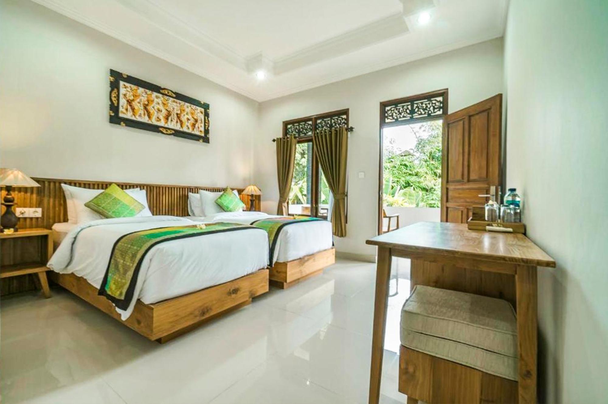 Esty House Hotel Ubud  Ngoại thất bức ảnh