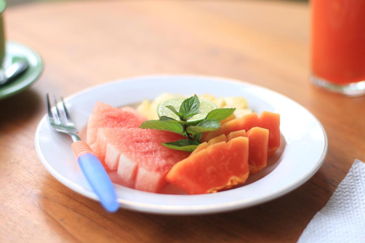 Esty House Hotel Ubud  Ngoại thất bức ảnh