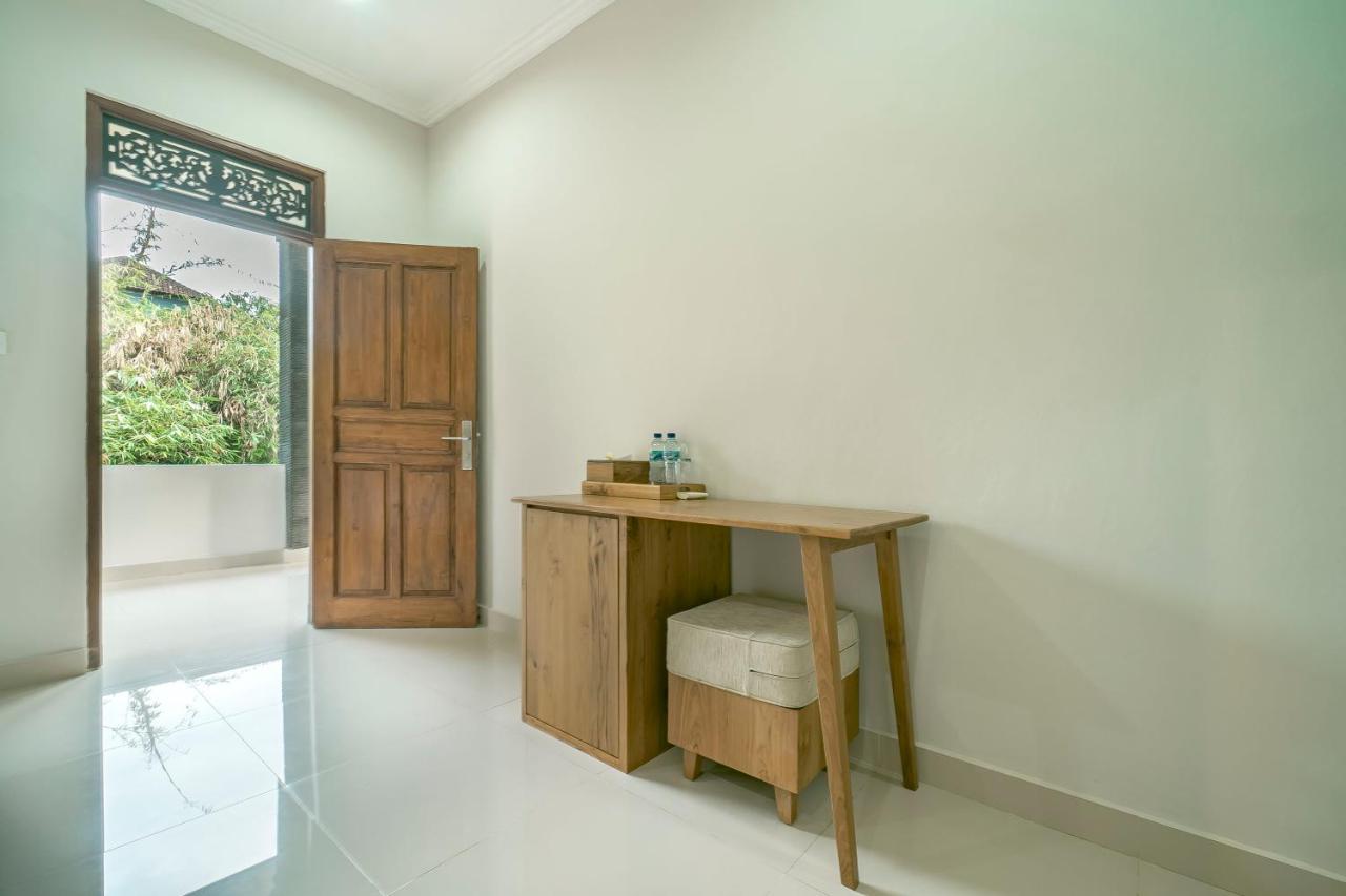 Esty House Hotel Ubud  Ngoại thất bức ảnh