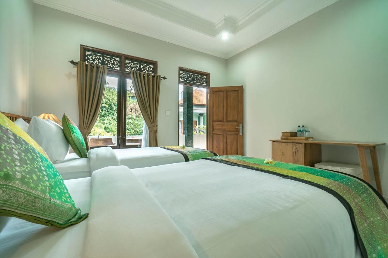 Esty House Hotel Ubud  Ngoại thất bức ảnh